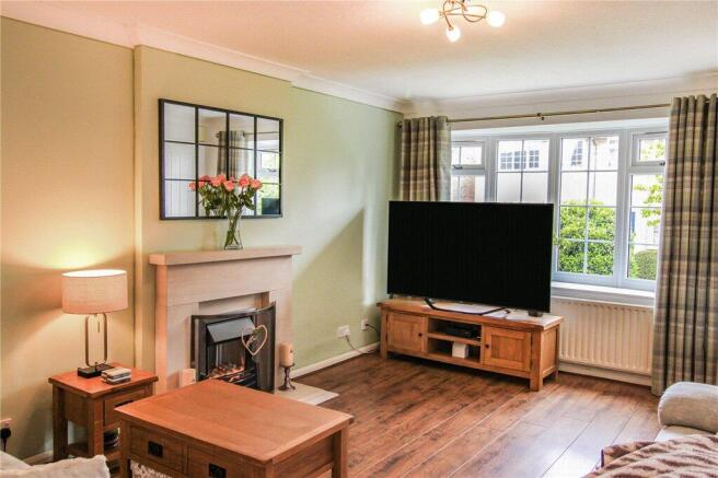 3 bed Terraced for sale Image 4