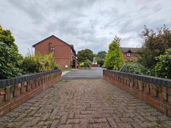 Driveway & Front Outlook