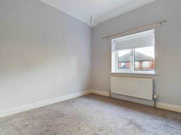 3 bed Semi-Detached to rent Image 9