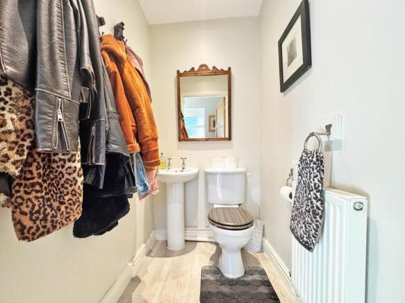3 bed Detached for sale Image 10