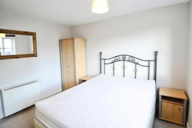 3 bed Flat to rent Image 7