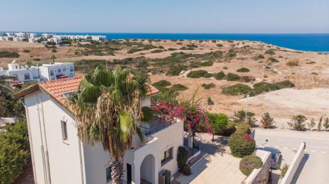Sea-View 3-Bedroom Triplex Villa in Bahceli Image 9999 3