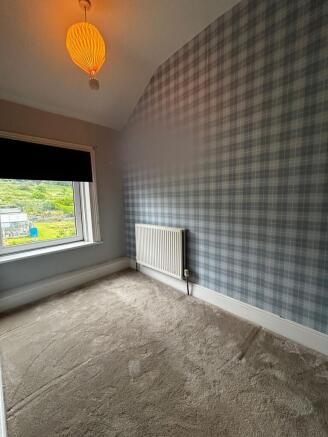 2 bed Terraced to rent Image 9