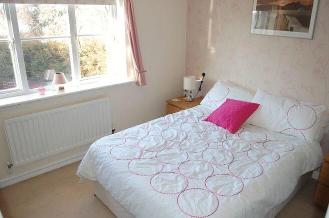 rear bed