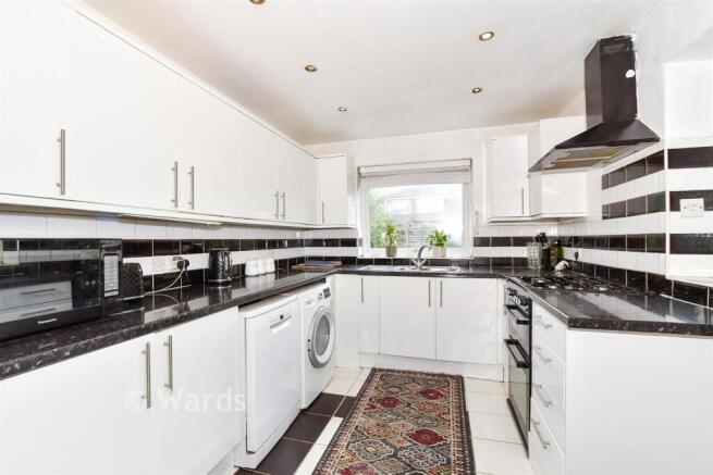 Kitchen/ Breakfast Room