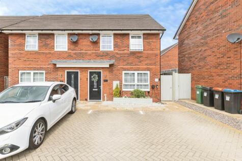 Sabina Close, Fairfields, Milton Keynes
