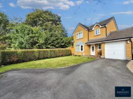 32, Knightsbridge Walk, Bradford BD4 6ES