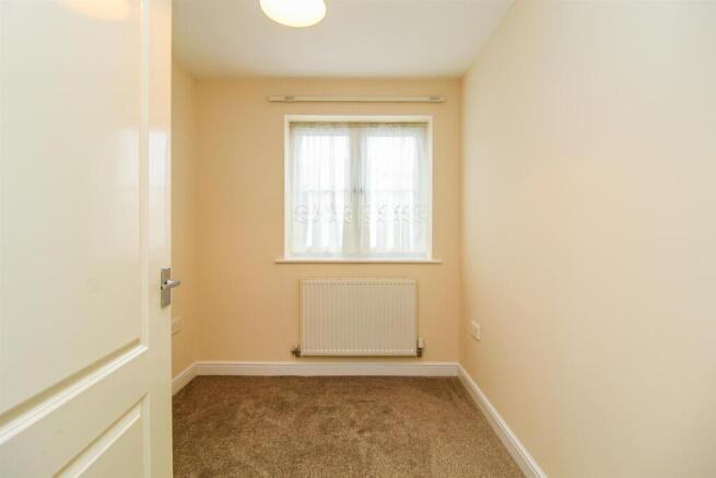 2 bed Flat for sale Image 7