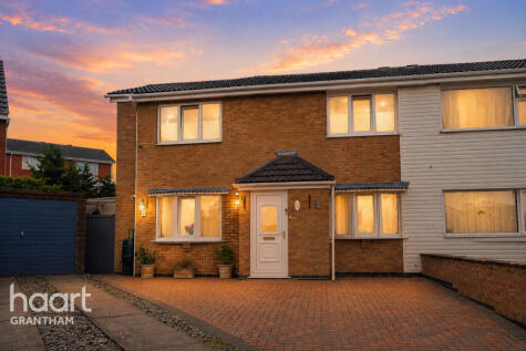 Scotney Drive, Grantham