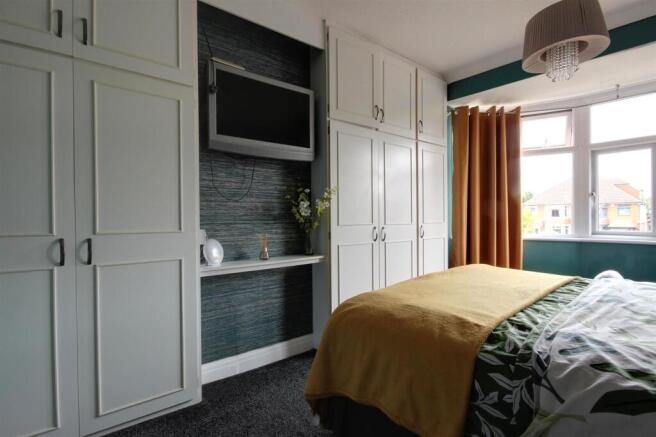 3 bed Terraced for sale Image 12