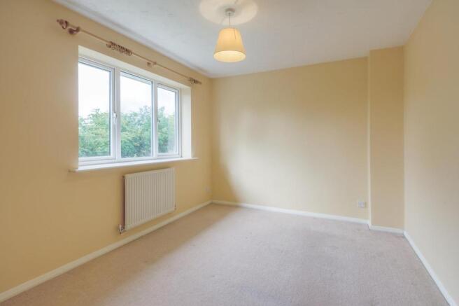 Bedroom 1.jpg