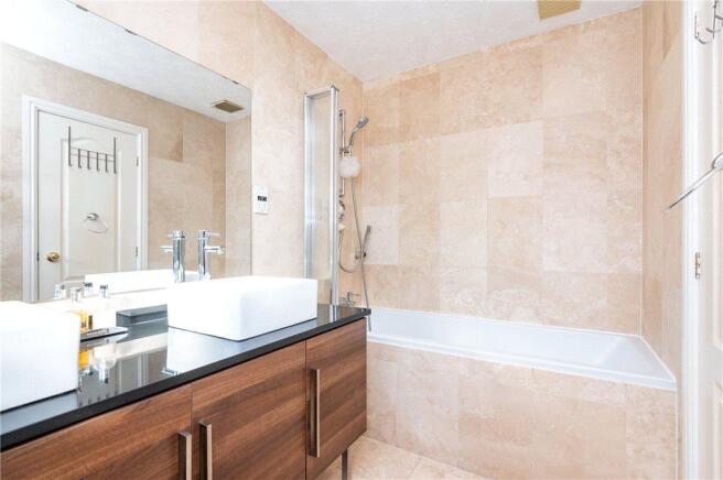 Master En-Suite
