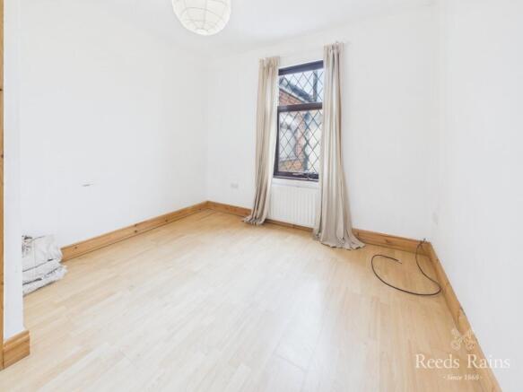 3 bed Terraced for sale Image 9