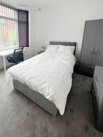 3 bed House to rent Image 7