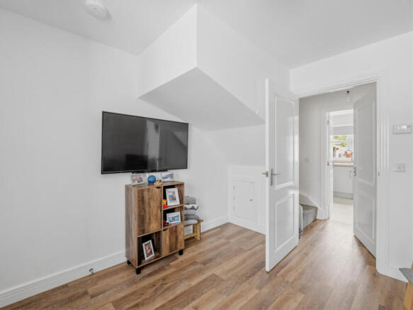 2 bed Terraced for sale Image 5