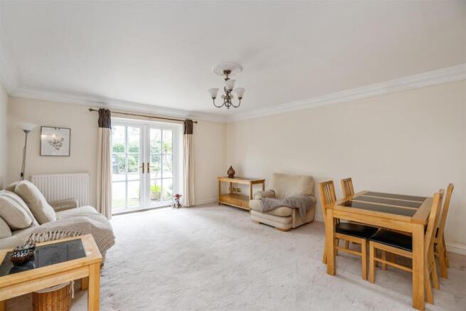 Flat 3 Blossomfield Gardens_5.jpg