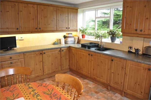 Breakfasting Kitchen