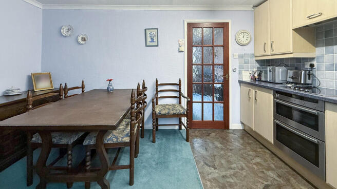 Kitchen/dining ro...