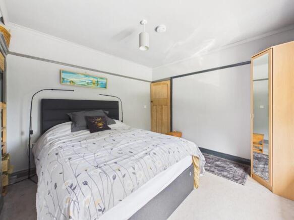 3 bed Semi-Detached for sale Image 10