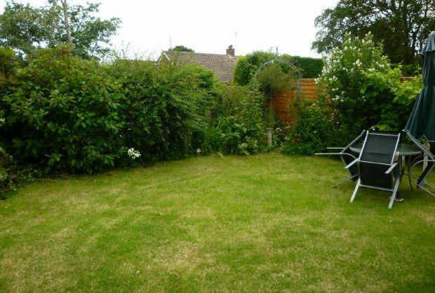 FRONT GARDEN