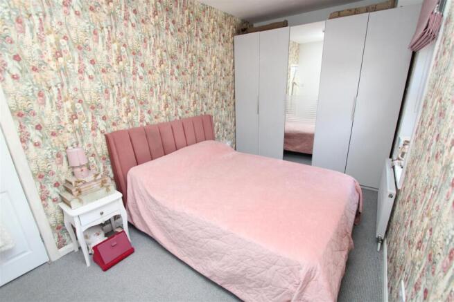 2 bed Terraced for sale Image 10