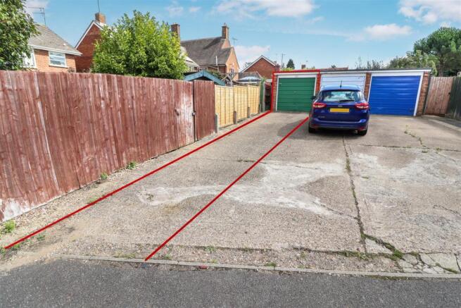 Garage & Parking