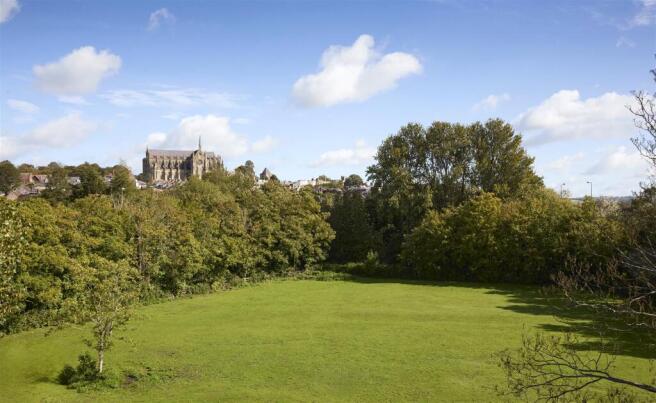 2-bed flat on 18 The Arun Apartments, £365,000