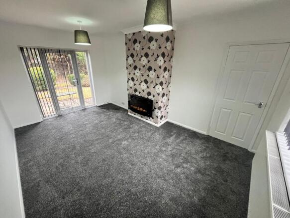 2 bed End of Terrace to rent Image 5