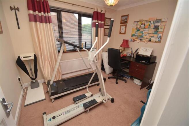 FITNESS ROOM