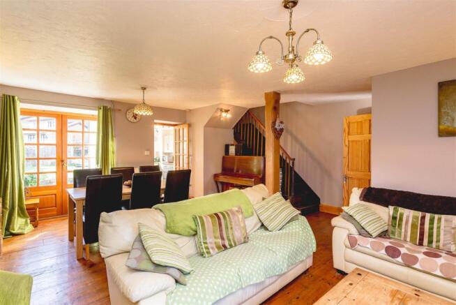 26 West Sreet, Builth Wells-7.jpg