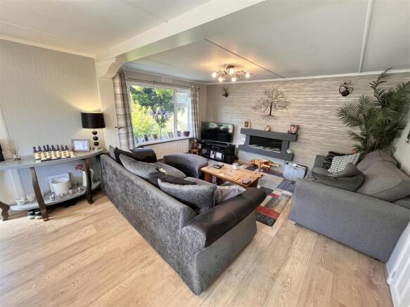Willow Close , Lindow Court Park, photo 4