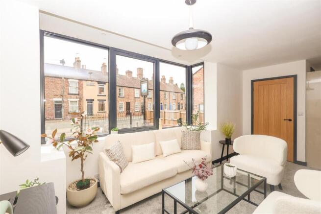 2 bed Apartment for sale Image 6