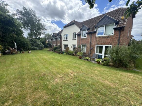 GARDEN REAR REV