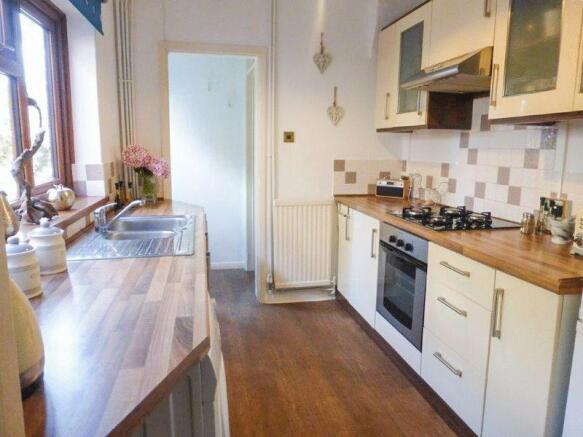 Kitchen (2)