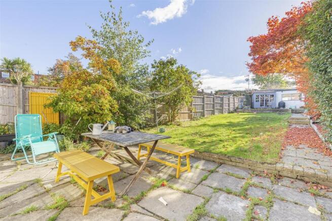 James_anderson-575_upper_richmond_road-tw10__21_.j