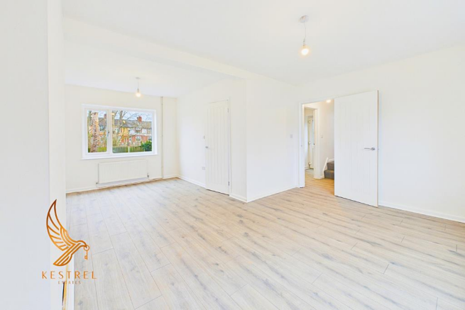 3 bed Semi-Detached for sale Image 9