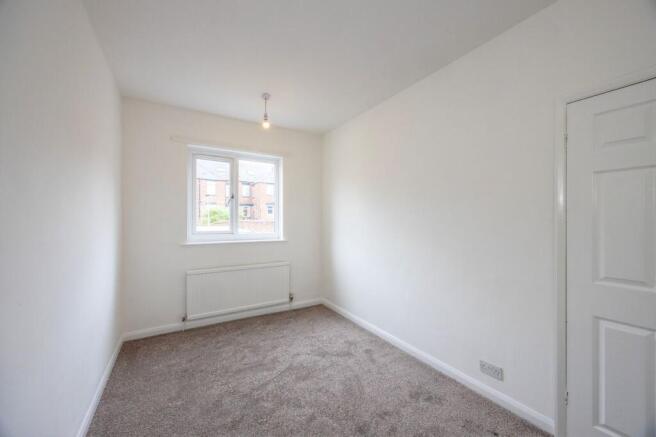 3 bed Terraced to rent Image 8