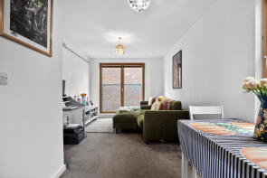 126, Wingate Square, London SW4 0AN