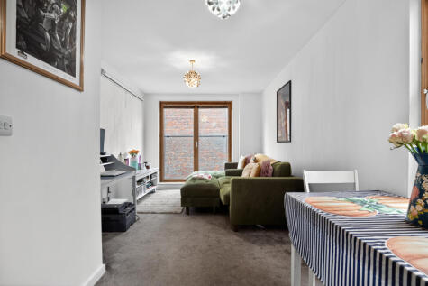 Wingate Square, London, SW4