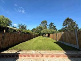 Kingsfield, Tysea Hill, Stapleford Abbotts, Romford RM4 1JP
