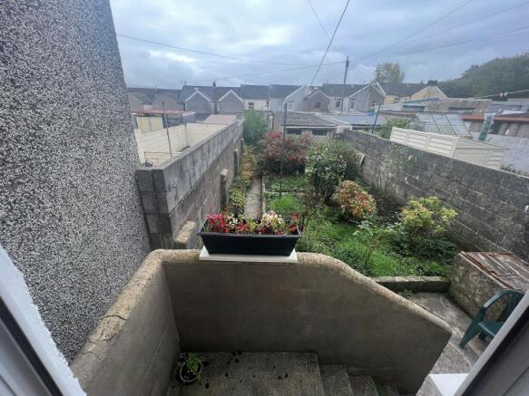 Northern Side Garden