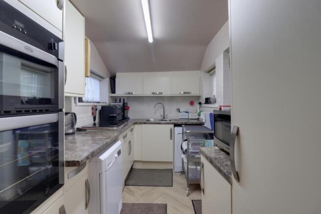 4 bed Terraced for sale Image 7