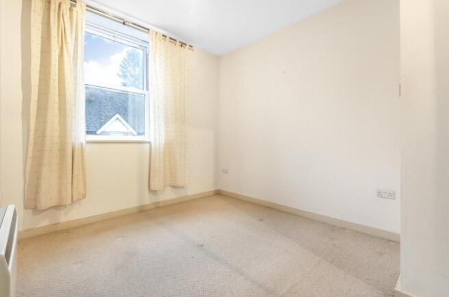 Bedroom Property to 