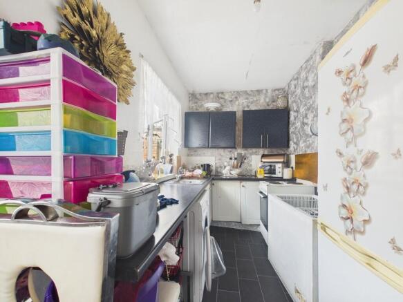 2 bed Terraced for sale Image 6