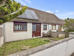 85, Inchbroom Avenue, Lossiemouth IV31 6HL