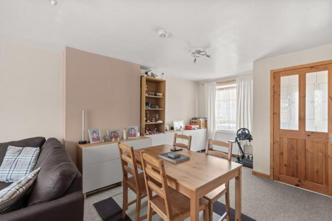 6 Shields Road, Dunfermline, Fife, KY11 4DX photo 4