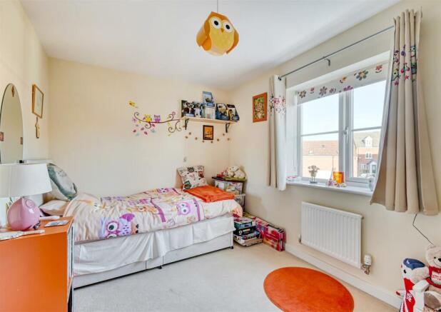 75 Rastrick Close-07.jpg