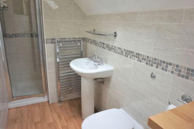 Ensuite to Bed...