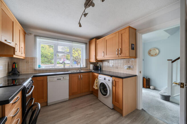 1371313-14-6909ed...