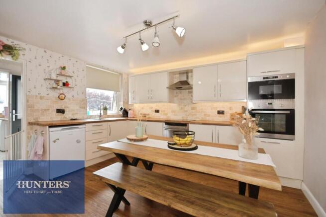kitchen 2.jpg